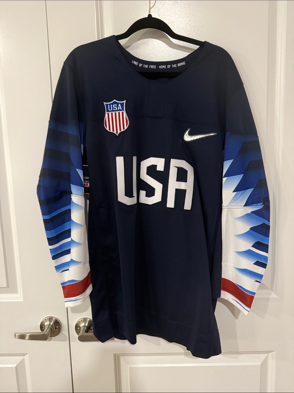 Nike USA Navy Hockey Jersey with White, Blue and Red Accents